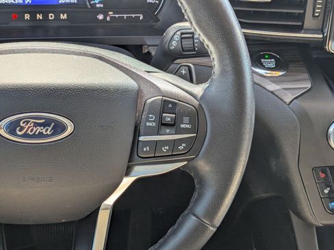 Used 2020 Ford Explorer Limited image 24