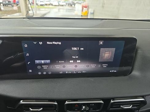 New 2026 Nissan Sentra SR FWD image 8