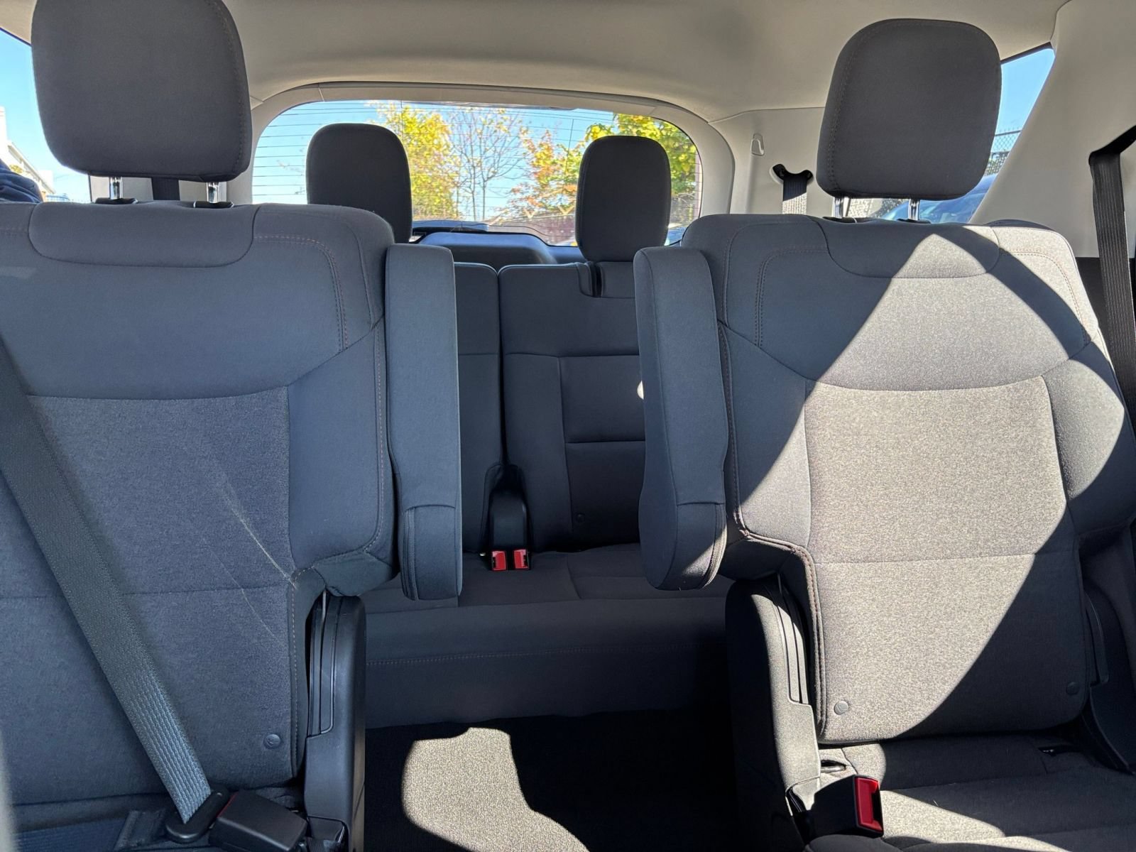 Used 2026 Ford Explorer Active RWD image 33