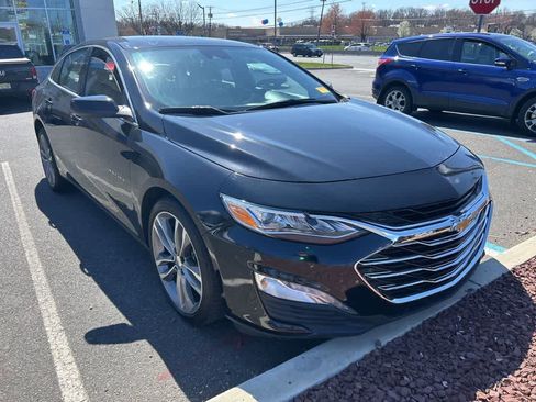 Used 2024 Chevrolet Malibu LT image 3