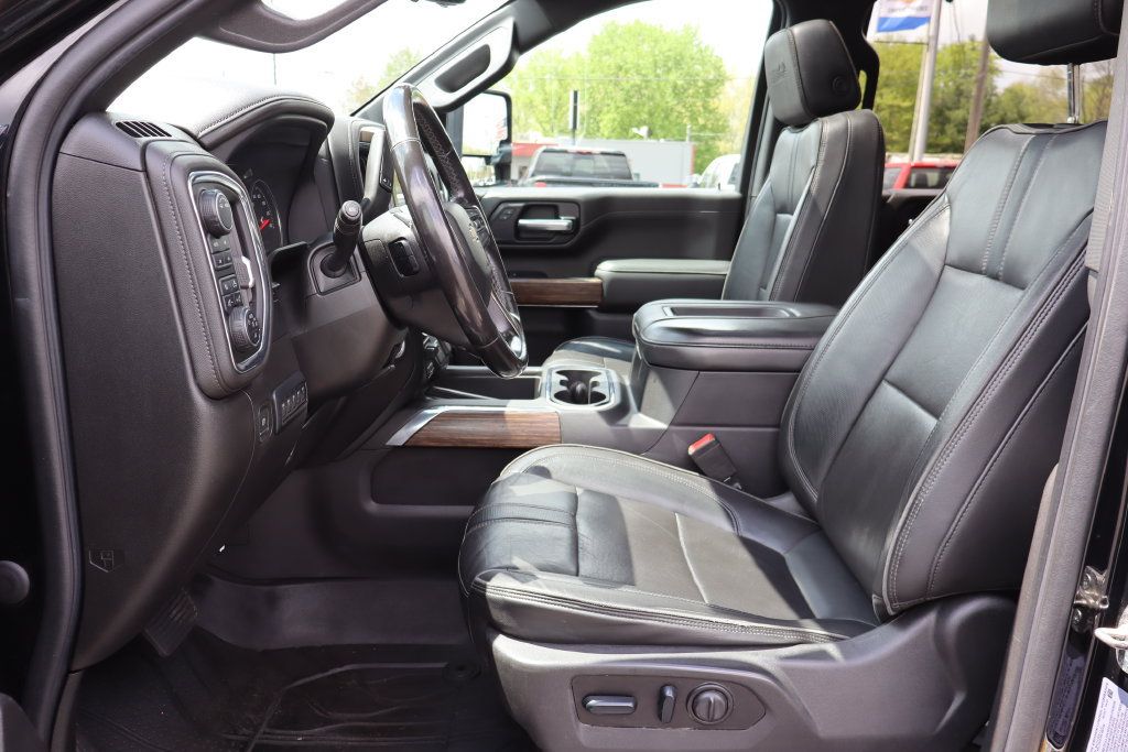 Used 2022 Chevrolet Silverado 3500 High Country AWD/4WD image 4
