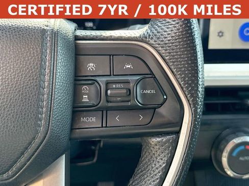 Used 2024 Toyota Tacoma TRD Off-Road AWD/4WD image 25