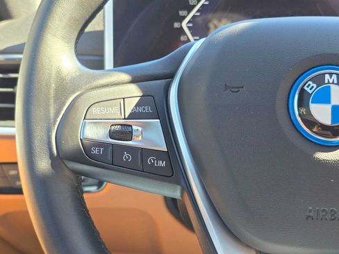 Used 2023 BMW i4 eDrive35 w/ Premium Package RWD image 32