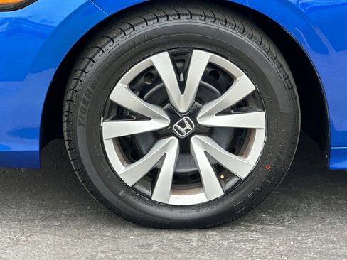 Used 2023 Honda Civic LX image 24