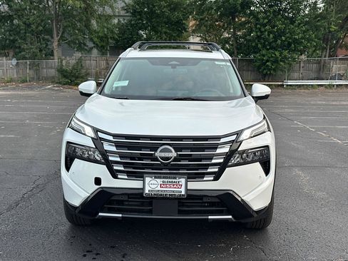 New 2026 Nissan Rogue Platinum w/ Platinum Premium Package AWD/4WD image 2