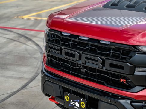 Used 2025 Ford F150 Raptor w/ Equipment Group 803A Raptor R AWD/4WD image 30
