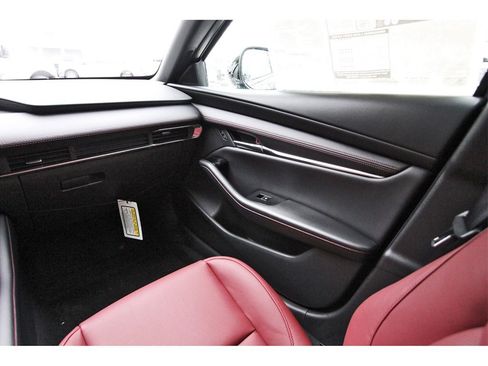 New 2026 MAZDA MAZDA3 Carbon image 9