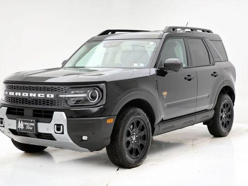 Used 2025 Ford Bronco Sport Badlands AWD/4WD image 2