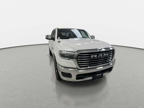 Used 2025 RAM 1500 Laramie AWD/4WD image 3