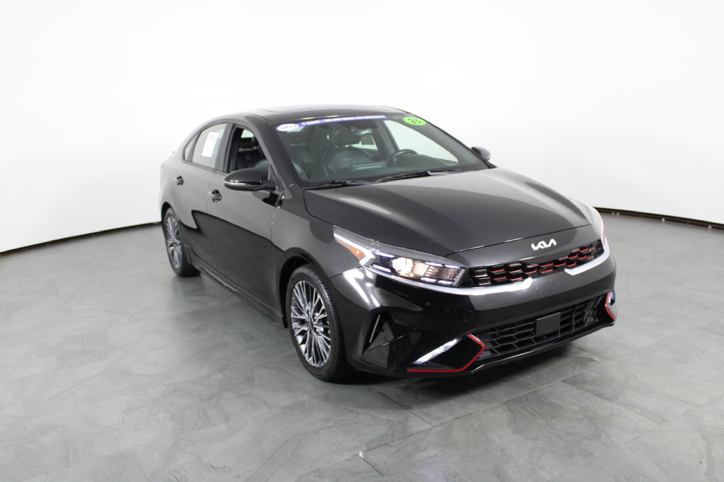 Used 2023 Kia Forte GT-Line w/ GT-Line Premium Package FWD image 4