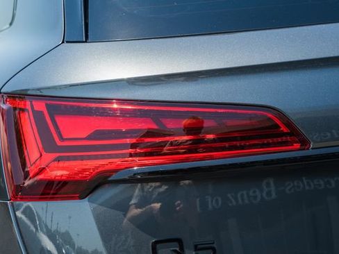 Used 2024 Audi Q5 2.0T Premium AWD/4WD image 7