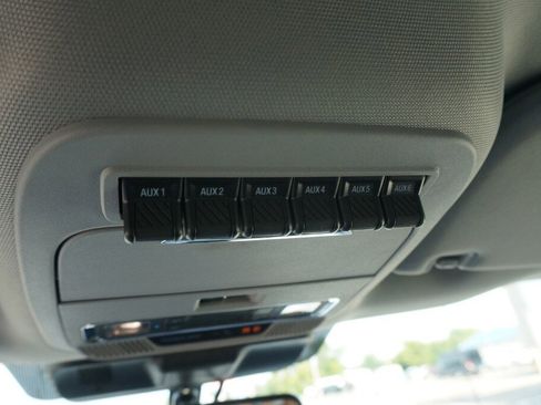 Used 2023 Ford F350 Lariat w/ Chrome Package image 21