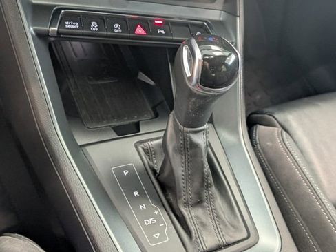 Used 2019 Audi Q3 2.0T Premium Plus image 21