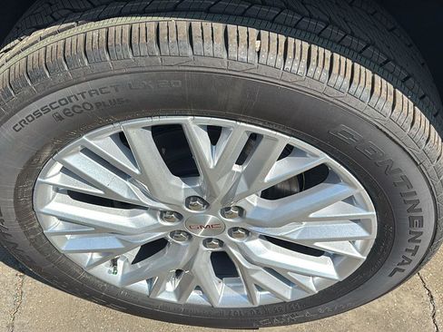 New 2026 GMC Acadia Elevation w/ Elevation Premium Package image 10