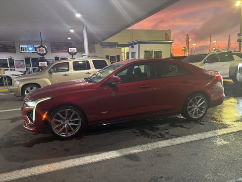 Used 2023 Cadillac CT4 V w/ Technology Package image 10