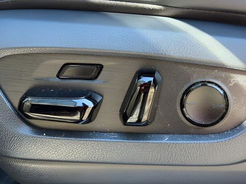 Used 2024 Lexus GX 550 image 18