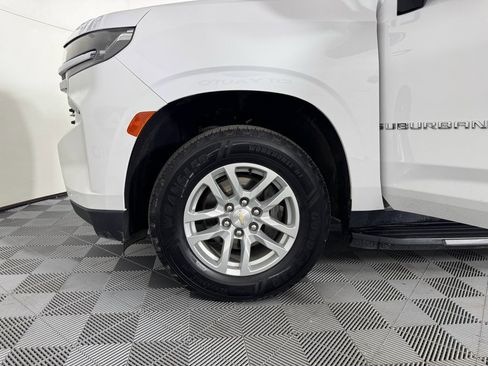 Used 2023 Chevrolet Suburban LT image 12