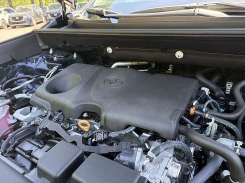 Used 2025 Toyota RAV4 XLE Premium FWD image 28