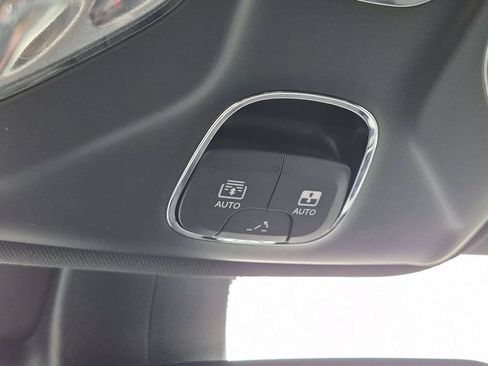 Used 2023 Jeep Compass Latitude w/ Sun and Sound Group AWD/4WD image 20