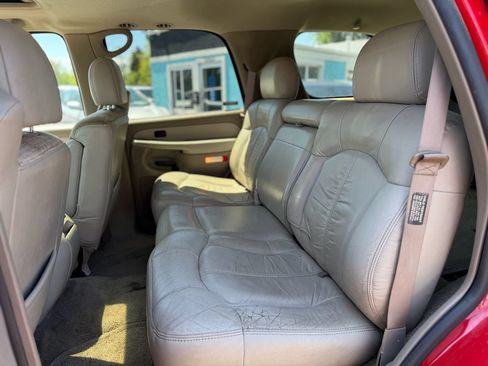Used 2001 Chevrolet Tahoe LT w/ LT Preferred Equipment Group AWD/4WD image 9