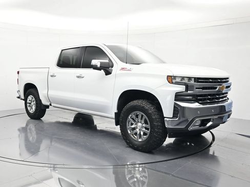Used 2021 Chevrolet Silverado 1500 LTZ w/ Z71 Off-Road Package AWD/4WD image 3
