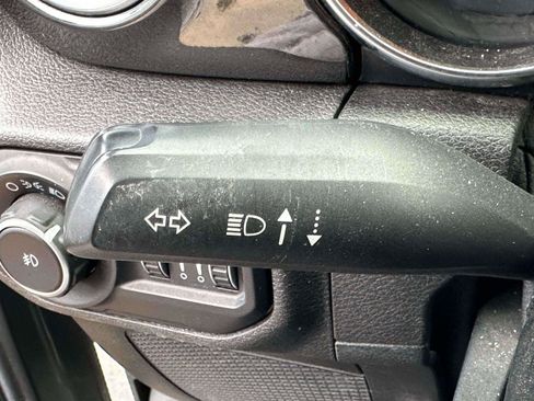 Used 2020 Jeep Wrangler Unlimited Sahara AWD/4WD image 20