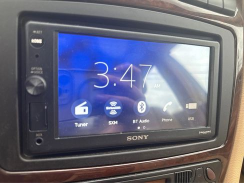 Used 2001 Mercedes-Benz C 320 Sedan image 16