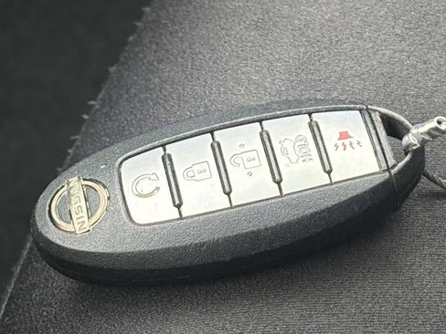 Used 2025 Nissan Altima 2.5 SV FWD image 21