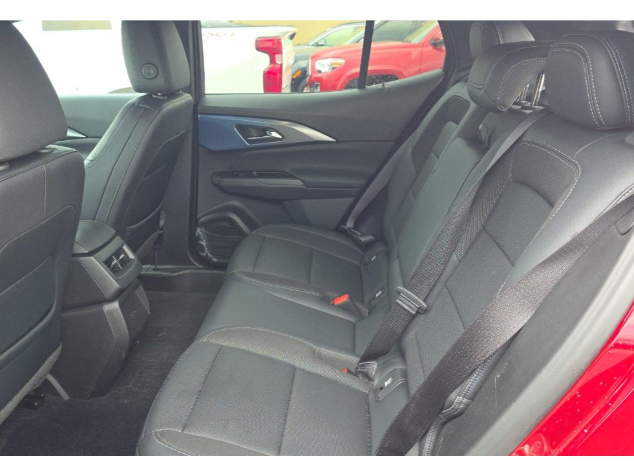 Used 2024 Chevrolet Equinox EV LT AWD/4WD image 6