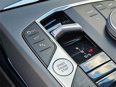 Used 2024 BMW 230i Coupe w/ Convenience Package image 15