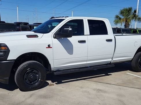New 2026 RAM 2500 Tradesman AWD/4WD image 4