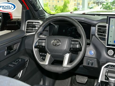 Used 2024 Toyota Sequoia Platinum AWD/4WD image 25