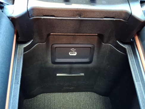 Certified 2026 Mercedes-Benz GLC 300 4MATIC image 24