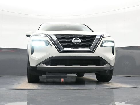 Certified 2023 Nissan Rogue SV FWD image 17
