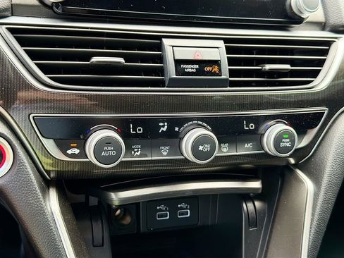 Used 2021 Honda Accord Sport image 12