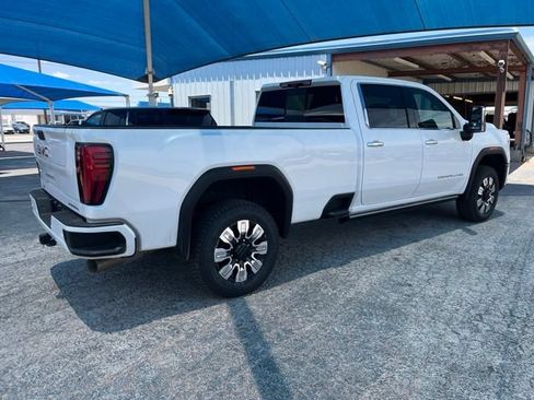 Used 2024 GMC Sierra 3500 Denali w/ Denali Reserve Package AWD/4WD image 4