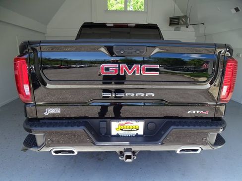 Used 2023 GMC Sierra 1500 AT4 w/ AT4 Preferred Package AWD/4WD image 21