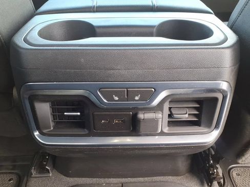 Used 2021 GMC Sierra 1500 AT4 AWD/4WD image 17