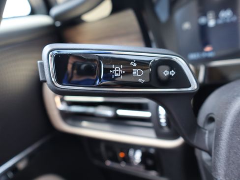 Used 2025 Lincoln Corsair Reserve FWD image 16