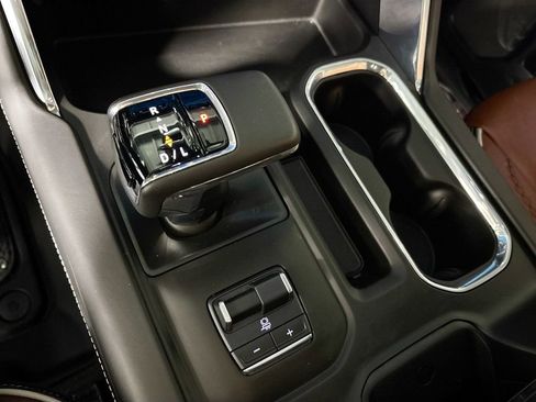 Used 2024 GMC Sierra 1500 Denali Ultimate image 18