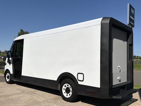Used 2024 Chevrolet Brightdrop 600 w/ Battery Pack, Max Range AWD/4WD image 4