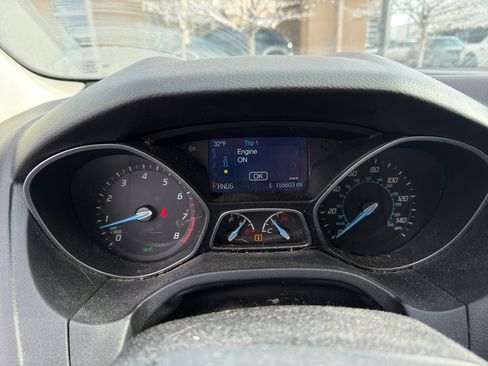 Used 2014 Ford Focus SE w/ Equipment Group 201A image 4