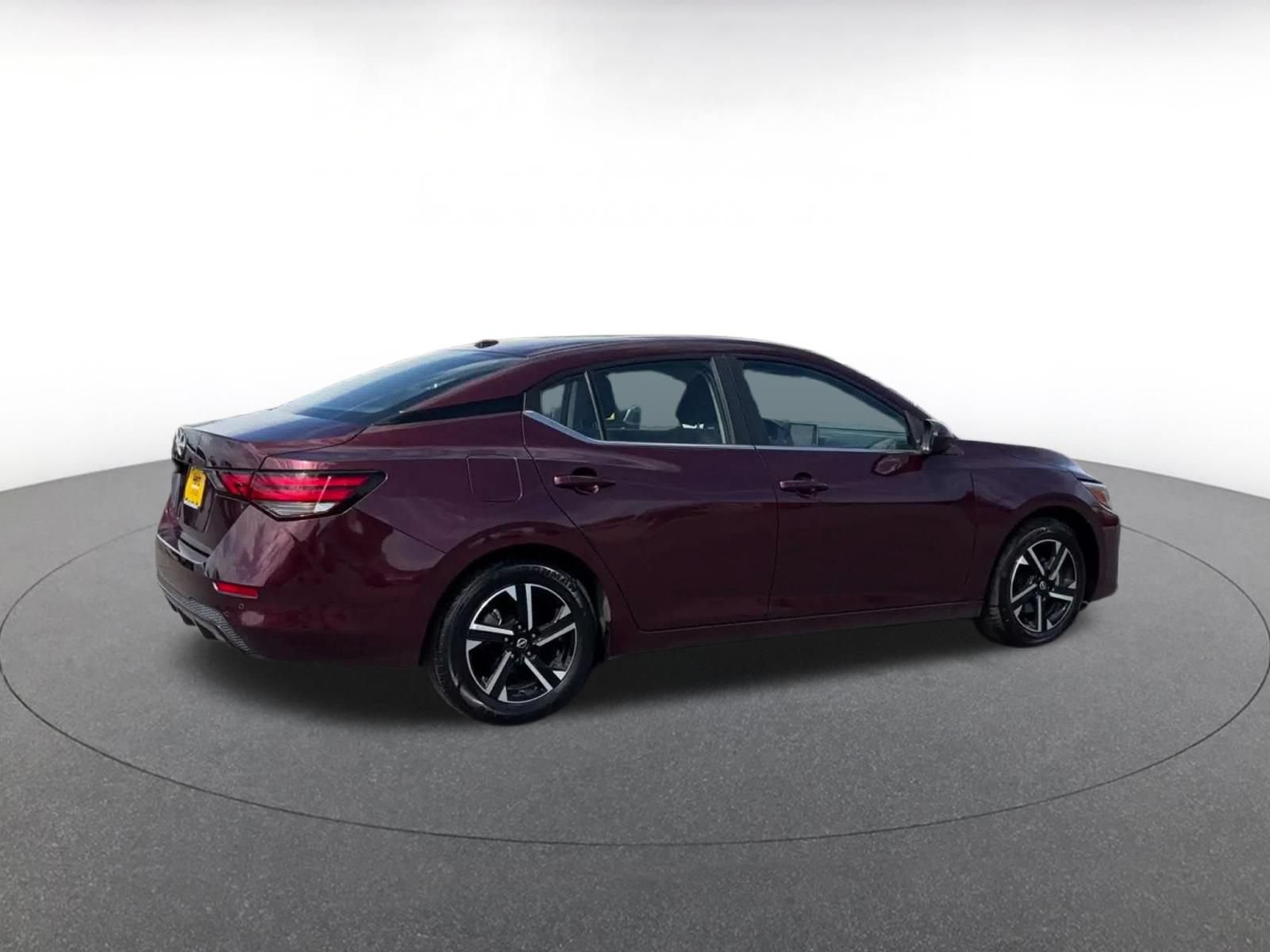 Used 2025 Nissan Sentra SV FWD image 13