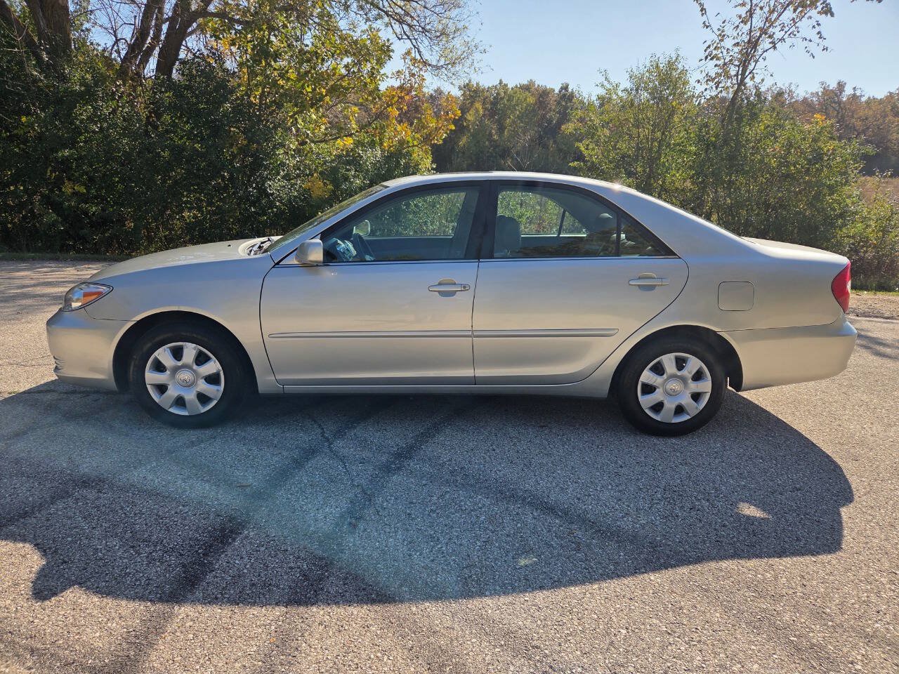 Used 2003 Toyota Camry LE FWD image 3