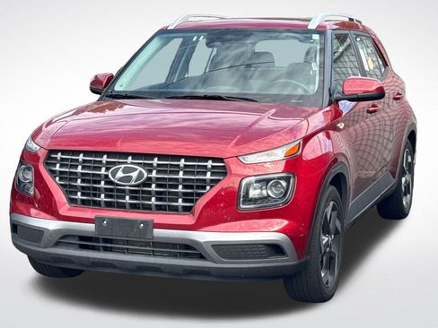Used 2025 Hyundai Venue SEL FWD image 6