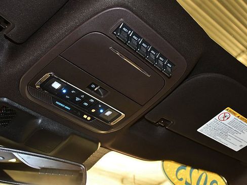 Used 2025 Ford F250 King Ranch w/ Chrome Package AWD/4WD image 29