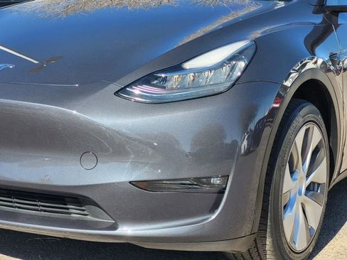 Used 2021 Tesla Model Y Long Range image 5