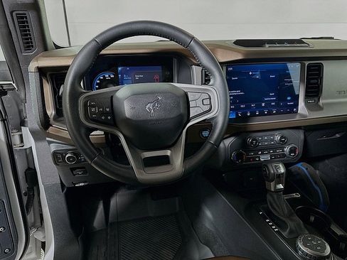 Used 2023 Ford Bronco Outer Banks image 22