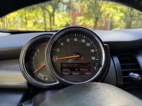 Used 2015 MINI Cooper 2-Door Hardtop image 25