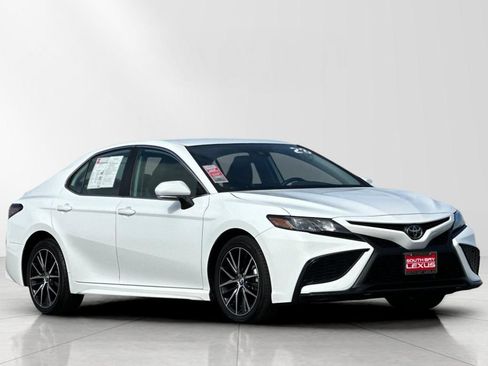 Used 2023 Toyota Camry SE w/ Protection Package (Q2) (TMS) FWD image 8